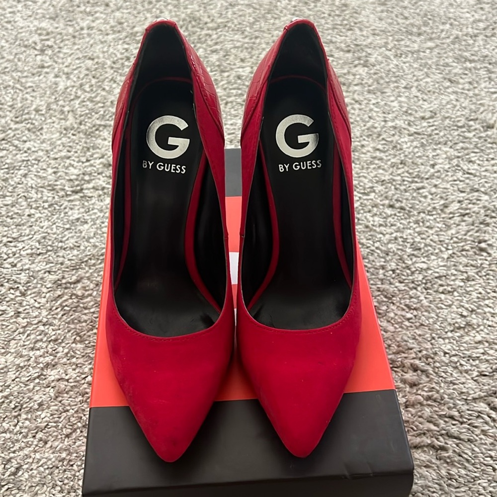G by Guess Red Pumps